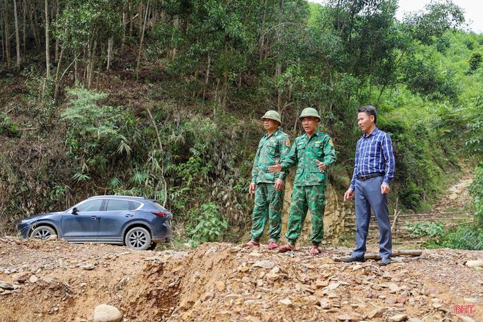 Không chỉ phục vụ đời sống dân sinh, tuyến đường còn có ý nghĩa quan trọng đối với nhiệm vụ bảo vệ chủ quyền an ninh biên giới và công tác phòng chống thiên tai, cứu nạn cứu hộ.