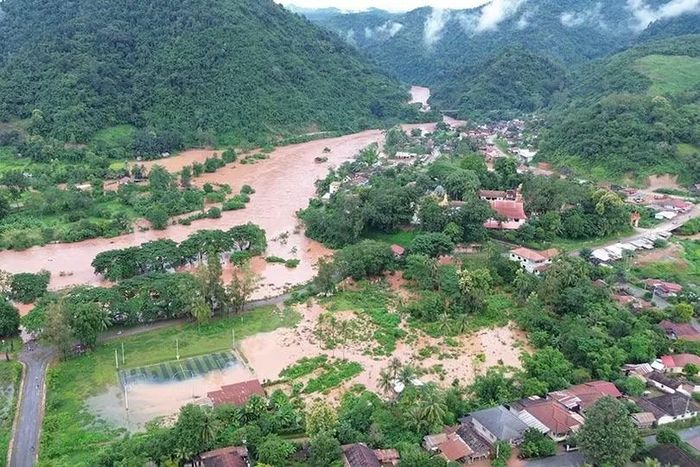 Các tỉnh được cảnh báo gồm Phongsaly, Huaphan, Luang Prabang, Luang Namtha, Oudomxay, Xaysomboun, Bolikhamxay, Khammuan, Savannakhet, Salavan, Xekong, Champasak, Attapeu và Vientiane. Người dân được khuyến cáo theo dõi diễn biến thời tiết, đề phòng lũ quét, sạt lở đất và chủ động các phương án ứng phó.