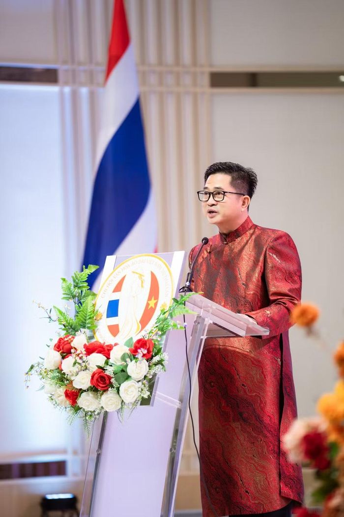Tổng Lãnh sự Việt Nam tại Khon Kaen, Thái Lan Đinh Hoàng Linh phát biểu khai mạc tại Chương trình Kỷ niệm 81 năm Quốc khánh Việt Nam và 50 năm quan hệ ngoại giao Việt Nam-Thái Lan. (Ảnh: PV/Vietnam+)