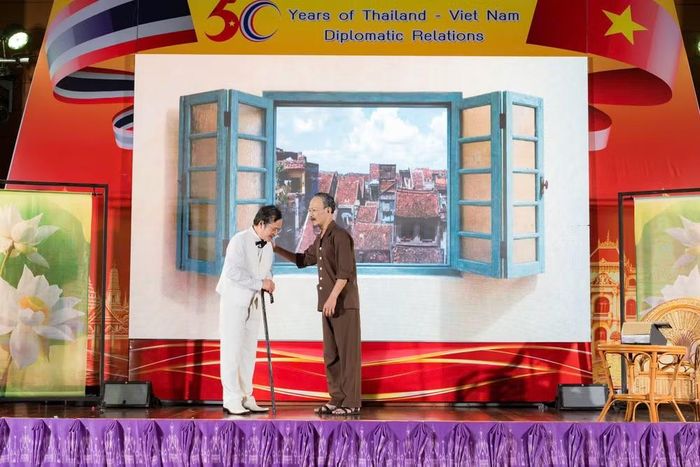 Vở kịch nói “Bác Hồ - Một tình yêu bao la” của Nhà hát Kịch Việt Nam tại sự kiện Ngày hội Văn hoá Việt Nam - Thái Lan. (Ảnh: PV/Vietnam+)