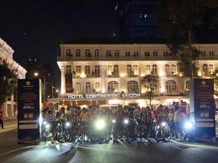 Thử thách xe đạp siêu bền 600 km thu hút 150 vận động viên trong nước và quốc tế tham gia.