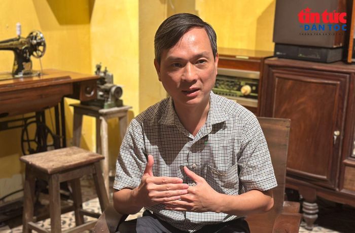Ông Nguyễn Dân Huy, Phó Chủ tịch UBND phường Ba Đình, TP Hà Nội chia sẻ về “Tour Yêu Nước: Chạm vào ký ức một thời”.