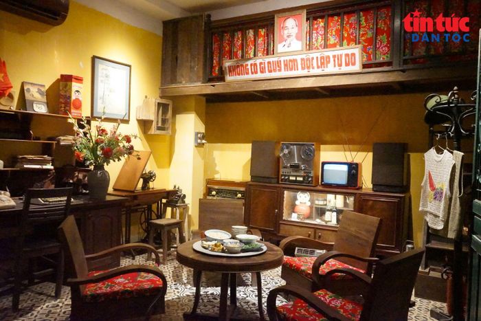 “Tour Yêu Nước: Chạm vào ký ức một thời” kết nối nhiều giác quan, để du khách không chỉ nhìn mà còn được nghe, chạm, trực tiếp trải nghiệm.