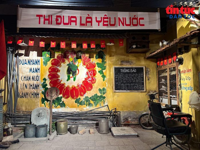 Không gian văn hóa Ký ức Hà Nội tại số 11A Ngũ Xã tái hiện một phần đời sống Hà Nội thời bao cấp, đưa du khách trở về với những ký ức giản dị của một thời đã qua.