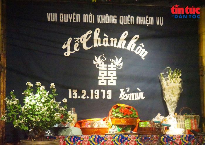 Không gian lễ cưới thời bao cấp.