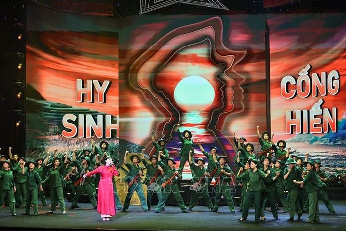 Các tiết mục văn nghệ đặc sắc trong Chương trình chính luận nghệ thuật “Sao Độc lập 2026”. Ảnh: Minh Đức/TTXVN