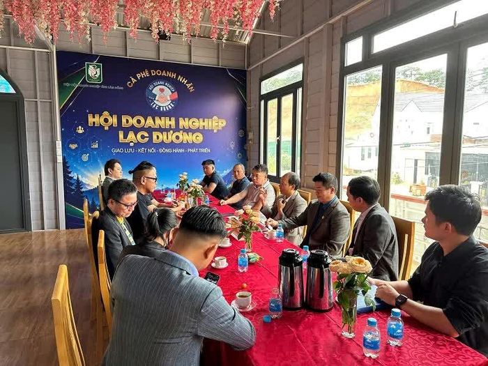 Hiệp hội Văn hóa ẩm thực Nhật - Việt làm việc với Hội Doanh nghiệp Lạc Dương.