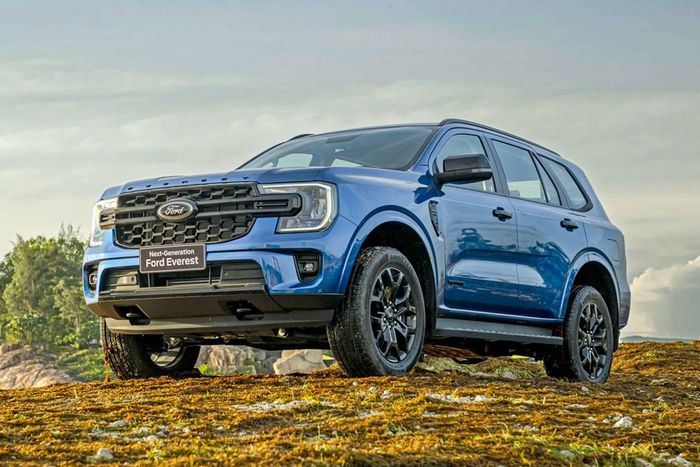 SUV được nhiều gia đình Việt lựa chọn nhờ khoảng sáng gầm lớn, không gian rộng rãi và khả năng thích nghi tốt với nhiều điều kiện đường sá. Ảnh: Ford.