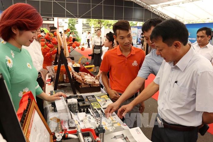 Thành phố Hải Phòng chú trọng xây dựng cơ chế kết nối viện nghiên cứu – trường đại học – doanh nghiệp – nhà đầu tư, thúc đẩy chuyển giao công nghệ, thương mại hóa kết quả nghiên cứu. Trong nỗ lực đó, Techfest Hải Phòng 2026 đã góp phần thúc đẩy hệ sinh thái công nghệ và đổi mới sáng tạo. Ảnh: Mạnh Minh - TTXVN