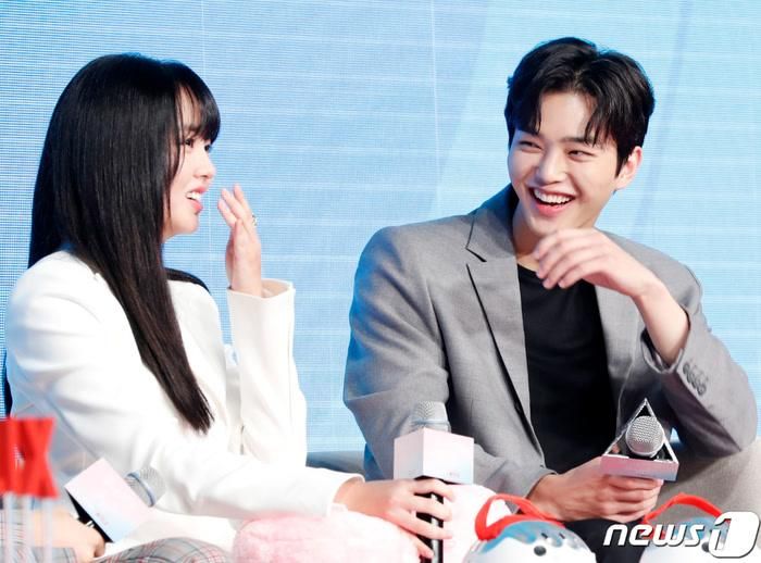 Kim So Hyun hóa thân thành Ji Eun Seol, cựu diễn viên nhí mất đi sự nghiệp sau một biến cố trong quá khứ. Ảnh: News1.