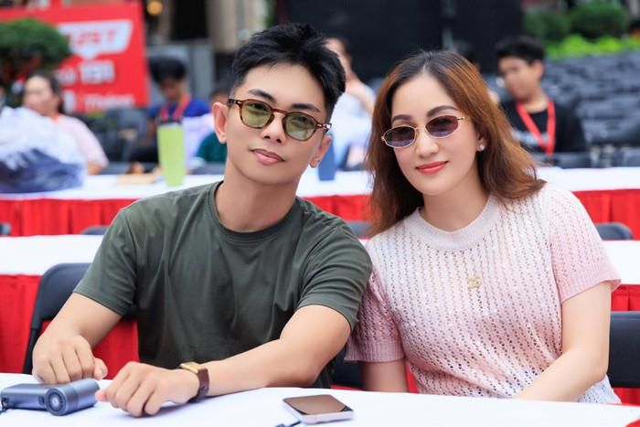 Khánh Thi và Phan Hiển đồng hành từ công việc đến đời sống.
