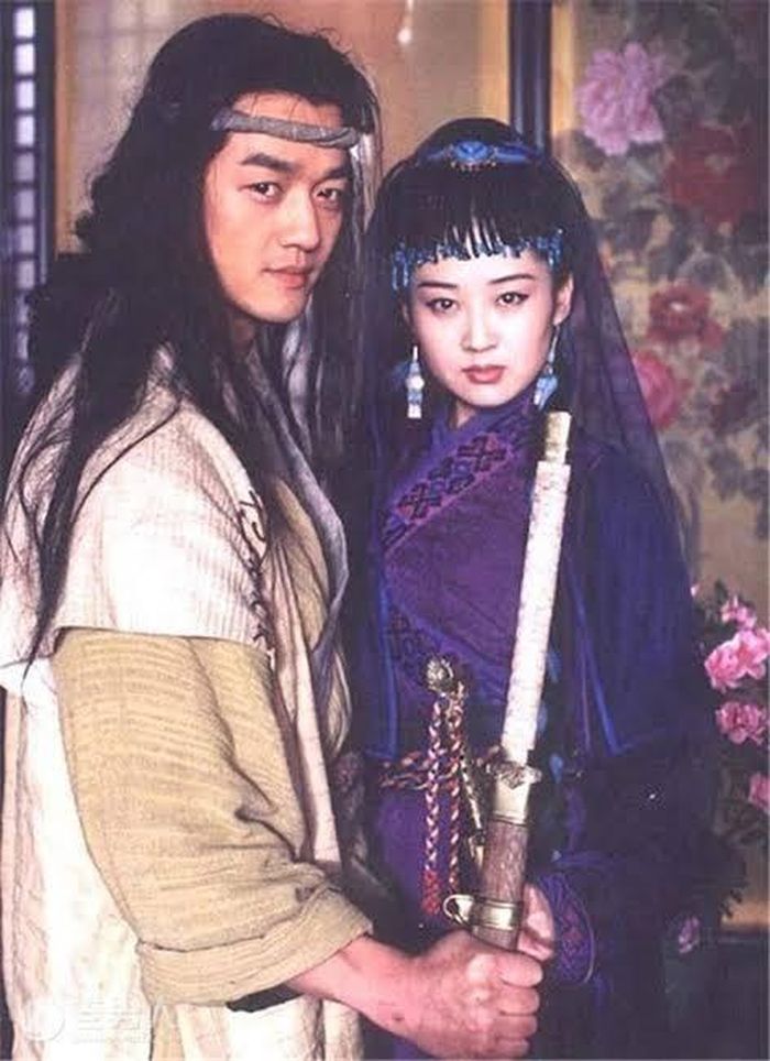 Lệnh Hồ Xung và Nhậm Doanh Doanh. 