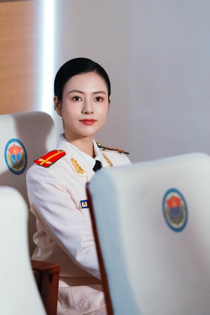 Việt Hoa gửi lời cảm ơn đến ê-kíp và khán giả đã đồng hành trong suốt thời gian bộ phim lên sóng. (Ảnh: FBNV)