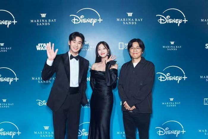 Knock-Off từng được Disney+ định vị là dự án lớn với Kim Soo Hyun và Jo Bo Ah đóng chính trước khi lịch phát hành bị đình lại.