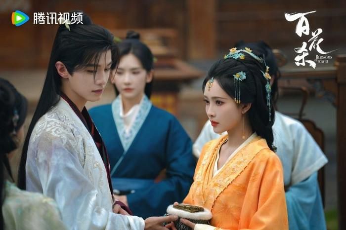 Bách Hoa Sát do Mạnh Tử Nghĩa và Hà Dữ đóng chính. Ảnh: Weibo