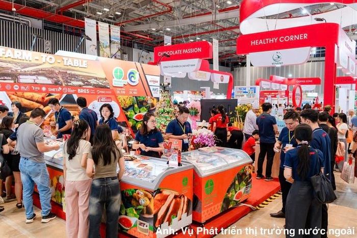Các doanh nghiệp quốc tế đến với Vietnam International Sourcing 2026 tìm kiếm các nhà cung cấp đa lĩnh vực.