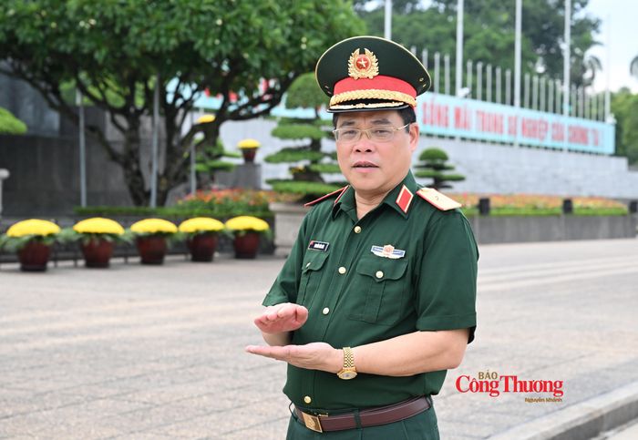 Thiếu tướng, PGS.TS Nguyễn Văn Sáu trả lời phỏng vấn Báo Công Thương tại Lăng Chủ tịch Hồ Chí Minh nhân kỷ niệm 81 năm Cách mạng Tháng Tám và Quốc khánh 2/9.