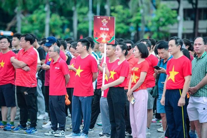 Thông qua hoạt động đi bộ, chương trình hướng tới lan tỏa lối sống xanh, giảm phát thải khí cacbon, nâng cao ý thức bảo vệ môi trường và trách nhiệm với cộng đồng. Đây cũng là hoạt động hưởng ứng phong trào rèn luyện thể dục, thể thao, góp phần xây dựng hình ảnh một Việt Nam năng động, trách nhiệm và phát triển bền vững.