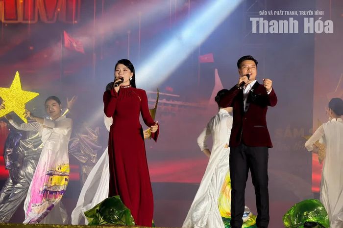 Tiết mục nghệ thuật trong chương trình tổng duyệt.