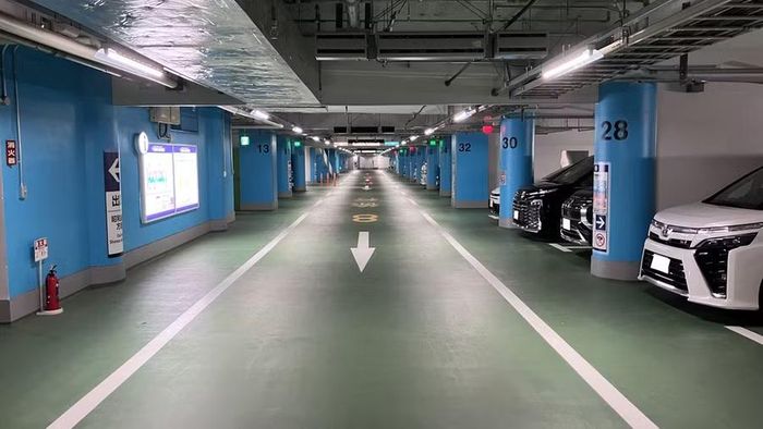 Bãi đỗ xe được lựa chọn xây hầm trú ẩn nằm gần ga Tokyo. Ảnh: chính quyền thủ đô Tokyo