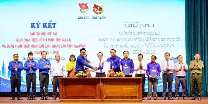  Tỉnh đoàn Gia Lai ký kết bản ghi nhớ hợp tác giai đoạn 2026-2030 với Tỉnh đoàn các tỉnh Attapeu, Salavan, Sekong xác định nhiều nội dung phối hợp cụ thể. Ảnh: D.L 