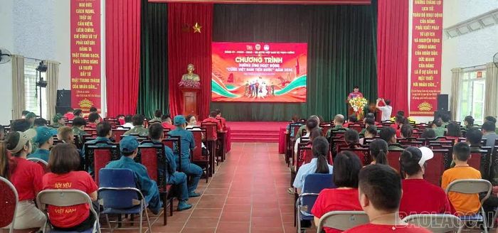 Các đại biểu dự tại điểm cầu xã Trịnh Tường.