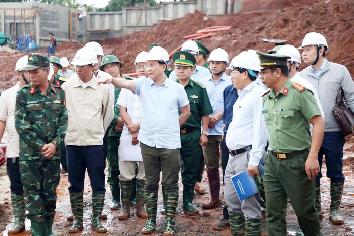 Chủ tịch UBND tỉnh Lâm Đồng Hồ Văn Mười kiểm tra tiến độ thi công tại các trường phổ thông liên cấp nội trú tại các xã biên giới