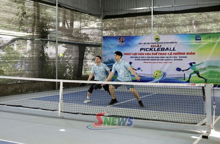 Thi đấu nội dung pickleball tại Ngày hội.