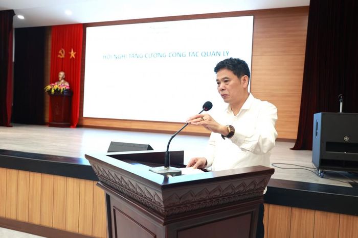 Đồng chí Vũ Quang Tuấn - Bí thư Đảng ủy, Chủ tịch Công ty phát biểu chỉ đạo tại Hội nghị