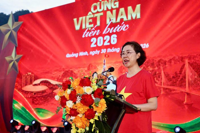 Đông đảo các tầng lớp nhân dân tỉnh Quảng Ninh hưởng ứng sự kiện.