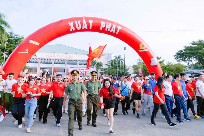 Hơn 4.000 người tham gia chương trình tại Trung tâm Huấn luyện và Thi đấu thể thao TP Đồng Nai.