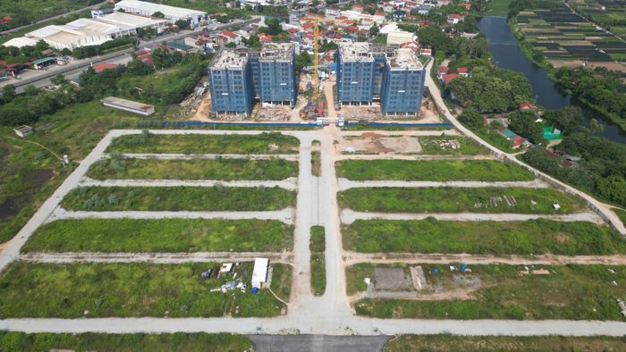 Dự án nhà ở xã hội Kira Home do Công ty cổ phần Ống thép Việt - Đức VG PIPE làm chủ đầu tư (tổng mức đầu tư 327,5 tỷ đồng, quy mô khoảng 352 căn hộ) đang được đẩy nhanh tiến độ.