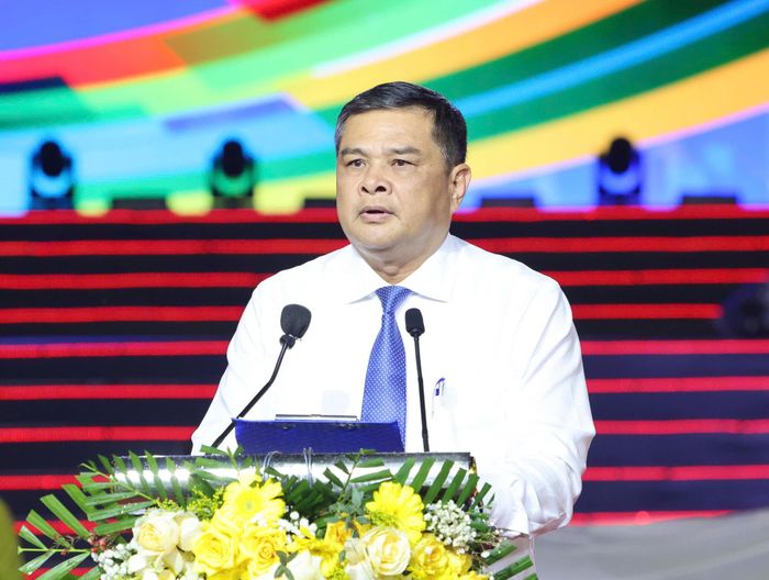 Giám đốc Sở Văn hóa, Thể thao và Du lịch TP. Cần Thơ Nguyễn Văn Bảy phát biểu khai mạc Đại hội. Ảnh: Văn Dương