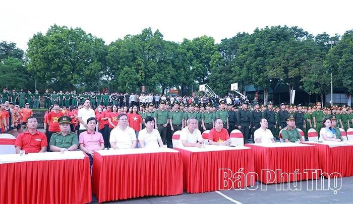 Các đại biểu tham gia chương trình tại điểm cầu tỉnh Phú Thọ.