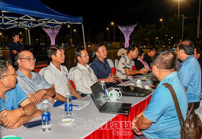 Trưởng ban Tuyên giáo Tỉnh uỷ Hồ Trung Việt phát biểu chỉ đạo tại buổi phúc khảo.