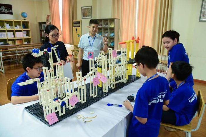 Học sinh tham gia hoạt động Green STEM 2026. Giáo dục STEM, năng lực số và AI tiếp tục được tăng cường trong trường phổ thông. Ảnh: VGP/Thu Giang.
