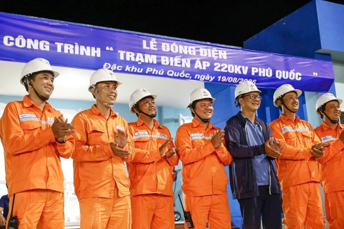 Với sự chung sức, đồng lòng của cả hệ thống chính trị địa phương, nỗ lực của chủ đầu tư và các đơn vị thi công, 3 công trình đảm bảo điện cho Đặc khu Phú Quốc và sự kiện APEC 2027 đã được đóng điện thành công.