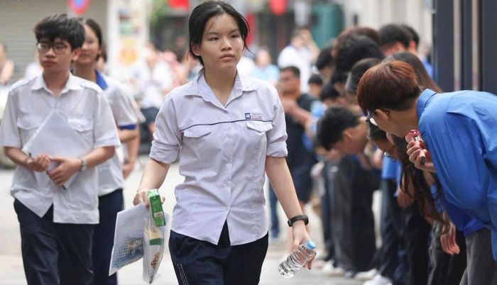 Phương án tuyển sinh lớp 10 cần sớm được quyết định và công bố. Ảnh: VĐ