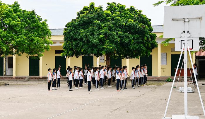Trụ sở cũ của Đảng ủy, HĐND, UBND xã Chu Minh (trước đây) cần được cải tạo, nâng cấp nhằm phục vụ cho các hoạt động của học sinh Trường THCS Chu Minh. Ảnh: Khiếu Hương