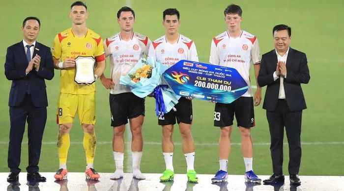 Công an thành phố Hồ Chí Minh ngậm ngùi khi không thể giành Siêu cúp Quốc gia. Ảnh: Ngọc Tú