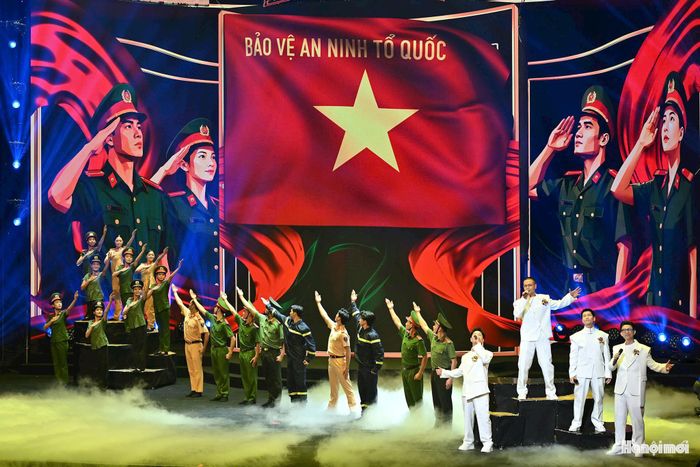 Qua đó, chương trình ca ngợi Đảng Cộng sản Việt Nam quang vinh, Chủ tịch Hồ Chí Minh vĩ đại; tôn vinh sức mạnh của nhân dân, của khối đại đoàn kết toàn dân tộc và những cống hiến, hy sinh cao cả của lực lượng vũ trang nhân dân; khẳng định những thành tựu to lớn, có ý nghĩa lịch sử của công cuộc đổi mới, xây dựng và bảo vệ Tổ quốc.
