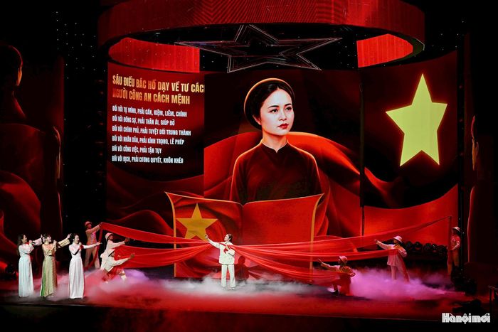 Chủ đề “Ánh sao độc lập - Khát vọng Việt Nam hùng cường” là sự kết nối giữa giá trị thiêng liêng, bất diệt của độc lập, tự do với khát vọng phát triển phồn vinh, văn minh, hạnh phúc của dân tộc Việt Nam trong kỷ nguyên mới.