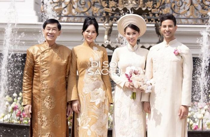 Bà Thuỷ Tiên nổi bật trong đám cưới Tiên Nguyễn