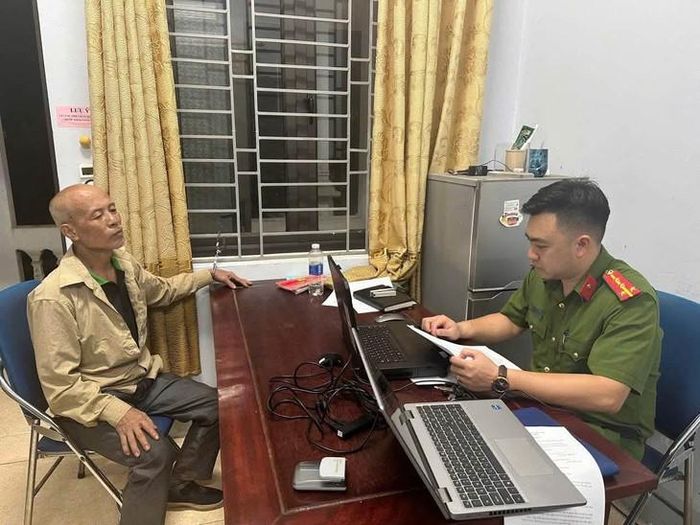 Lê Văn Sáu tại cơ quan công an. Ảnh: Công an tỉnh Phú Thọ.