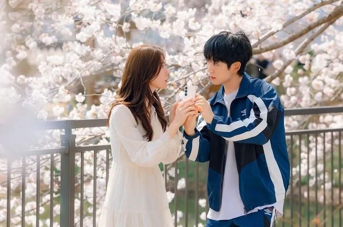 Trong Our Sticky Love, cô sánh đôi cùng Jung Hae In.