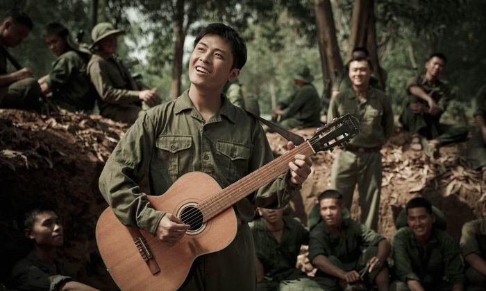Nghỉ Hè Sợ Nghỉ Hưu liên tục dẫn đầu BXH phòng vé