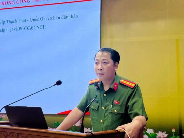 Thiếu tá Nguyễn Ngọc Anh - báo cáo viên triển khai các nội dung huấn luyện