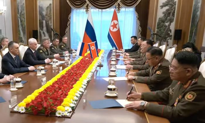 Ông Kim Song-gi, Chủ nhiệm Tổng cục Chính trị Quân đội Nhân dân Triều Tiên, được bổ nhiệm làm Bộ trưởng Quốc phòng mới.