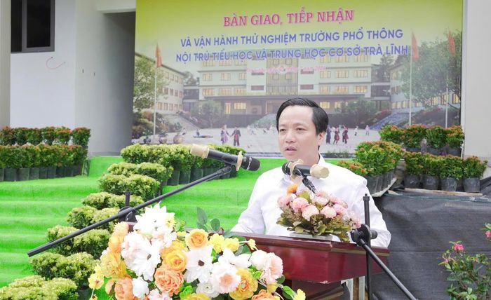 Ông Lê Hải Hòa – Chủ tịch UBND tỉnh Cao Bằng phát biểu tại buổi vận hành thử Trường Phổ thông nội trú liên cấp Tiểu học và THCS Trà Lĩnh.