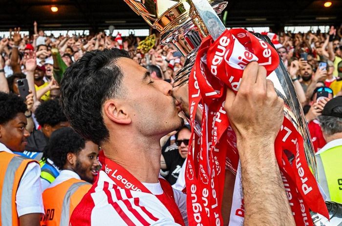  Martinelli từ bỏ cơ hội tiếp tục chinh phục danh hiệu tại Arsenal. 